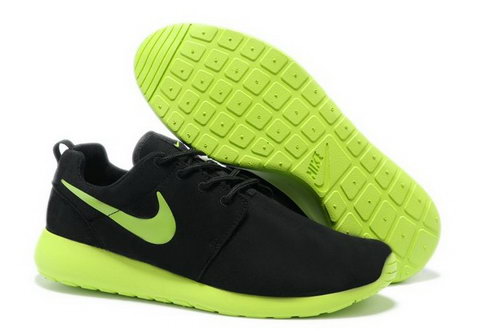 Online Nike Roshe Mens Running Shoes Wool Skin Hot Sale Black Green New Zealand